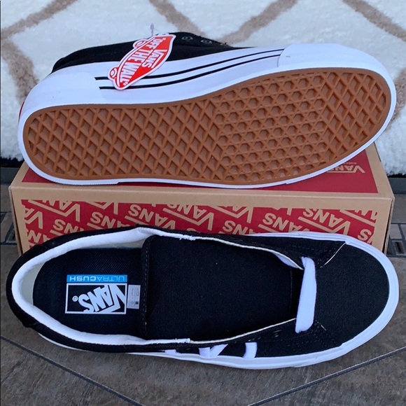 VANS STAPLE BLACK/TRUE WHITE MEN’S - Picture 3 of 16